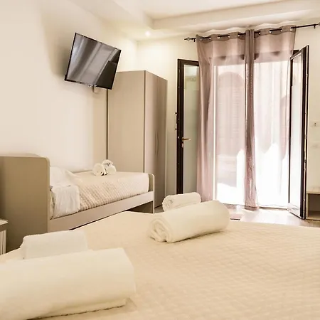 Annicru' Guest house *